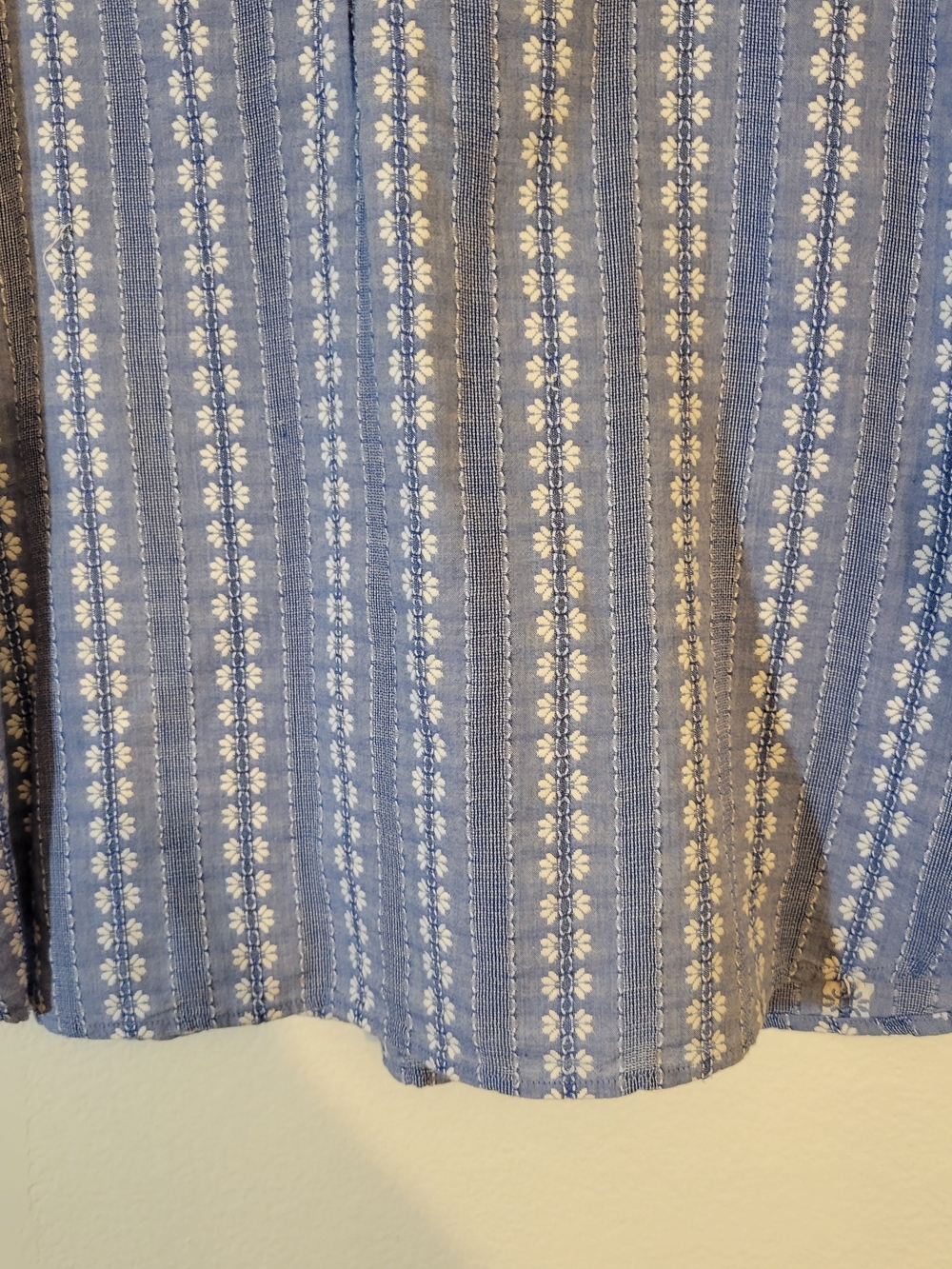 Talbots Blue Patterned Henley Shirt Women’s Lightweight Long Sleeve 100% Cotton - Picture 3 of 6
